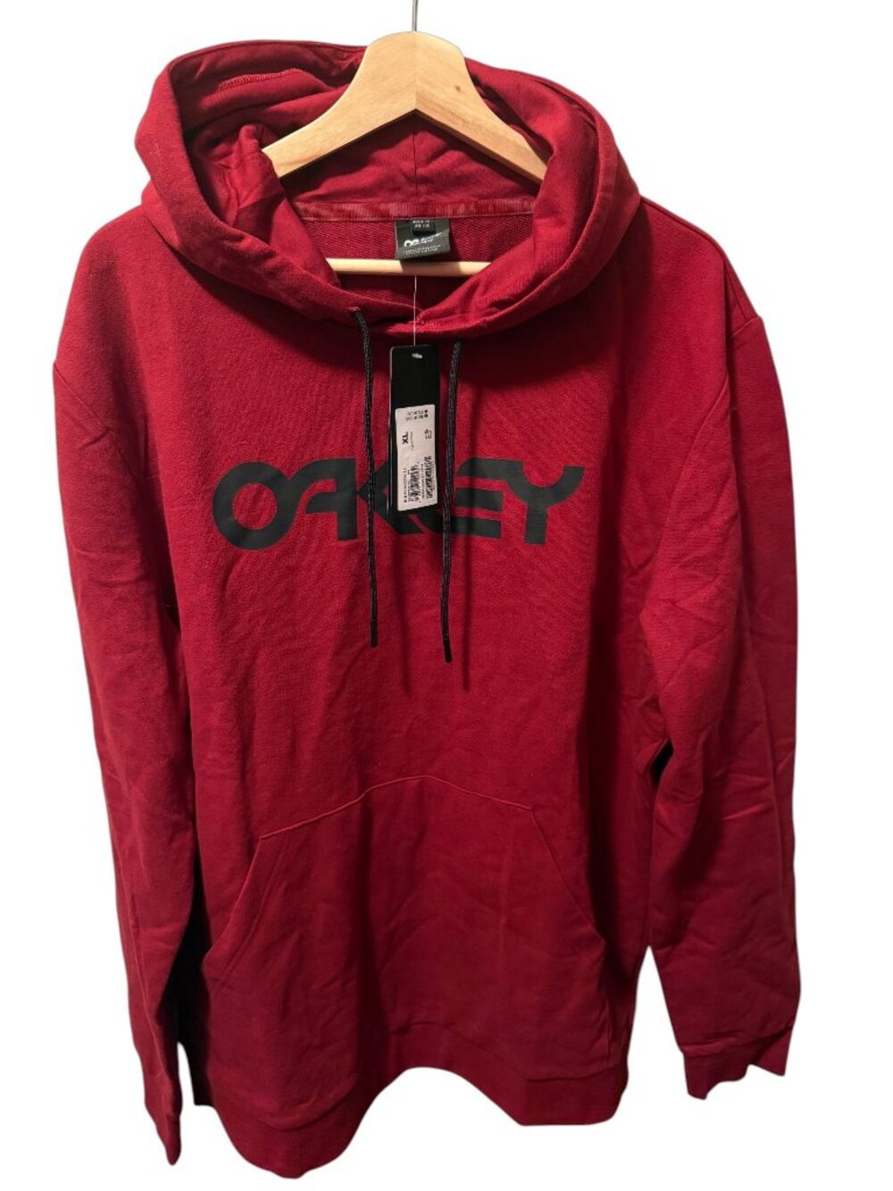 Oakley B1B PO Hoodie 2.0 — Black/Iron Red — Men's XL — NWT